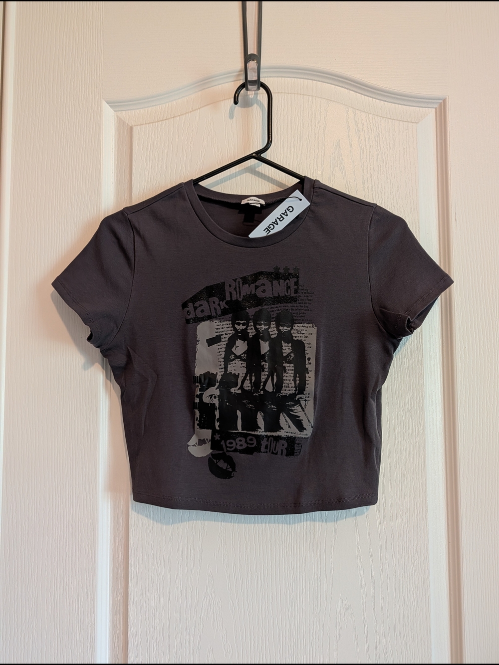 Garage Girls' Charcoal Graphic Crop Tee in Black Print W/Black Glitter Sz L